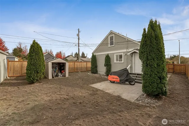 $364,950 | 1013 South 48th Street, Tacoma, WA 98408