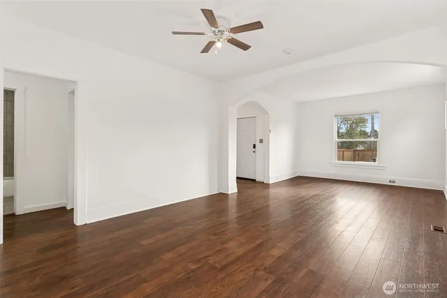 $364,950 | 1013 South 48th Street, Tacoma, WA 98408