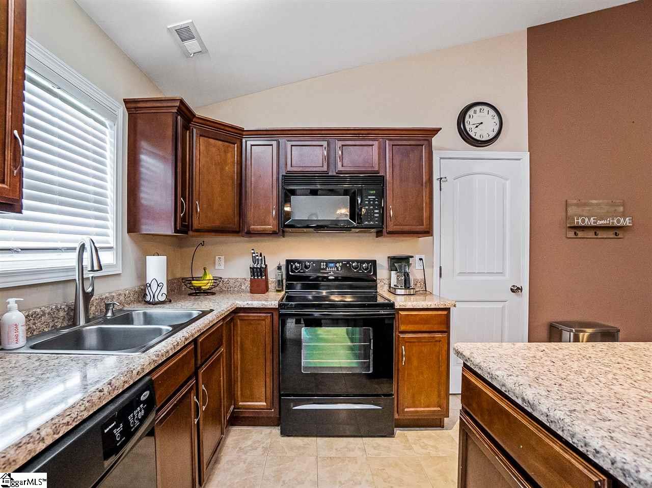 109 James Road Easley, SC 29642 - Photo 11 of 35 Gallery Image 11