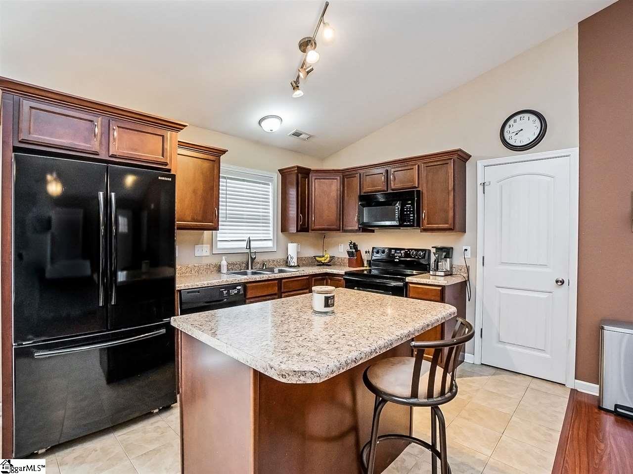 109 James Road Easley, SC 29642 - Photo 12 of 35 Gallery Image 12