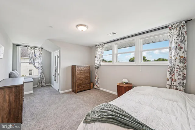 $459,000 | 7330 Woodbine Road, Woodbine, MD 21797