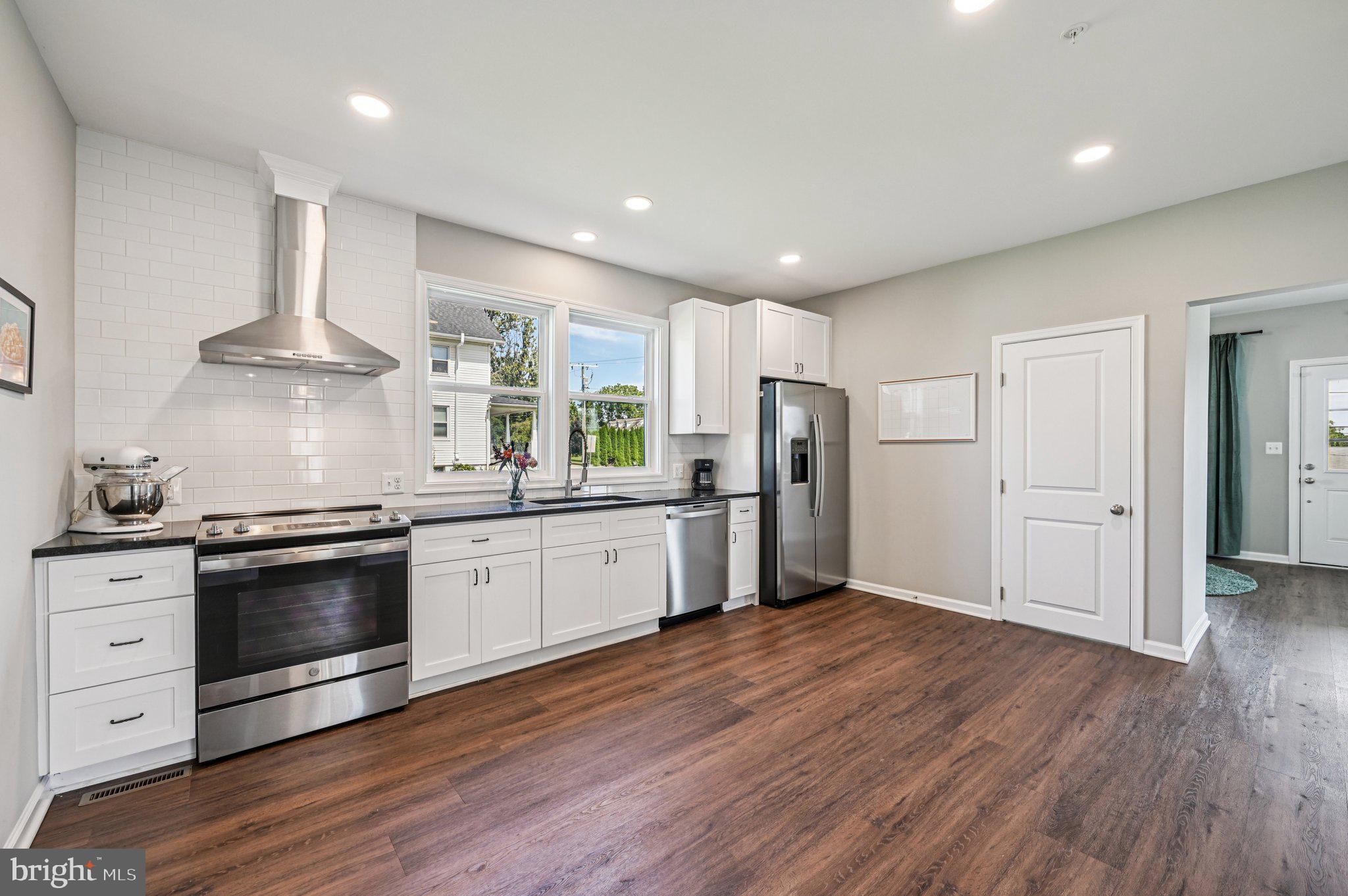 7330 Woodbine Road Woodbine, MD 21797 - Photo 8 of 30