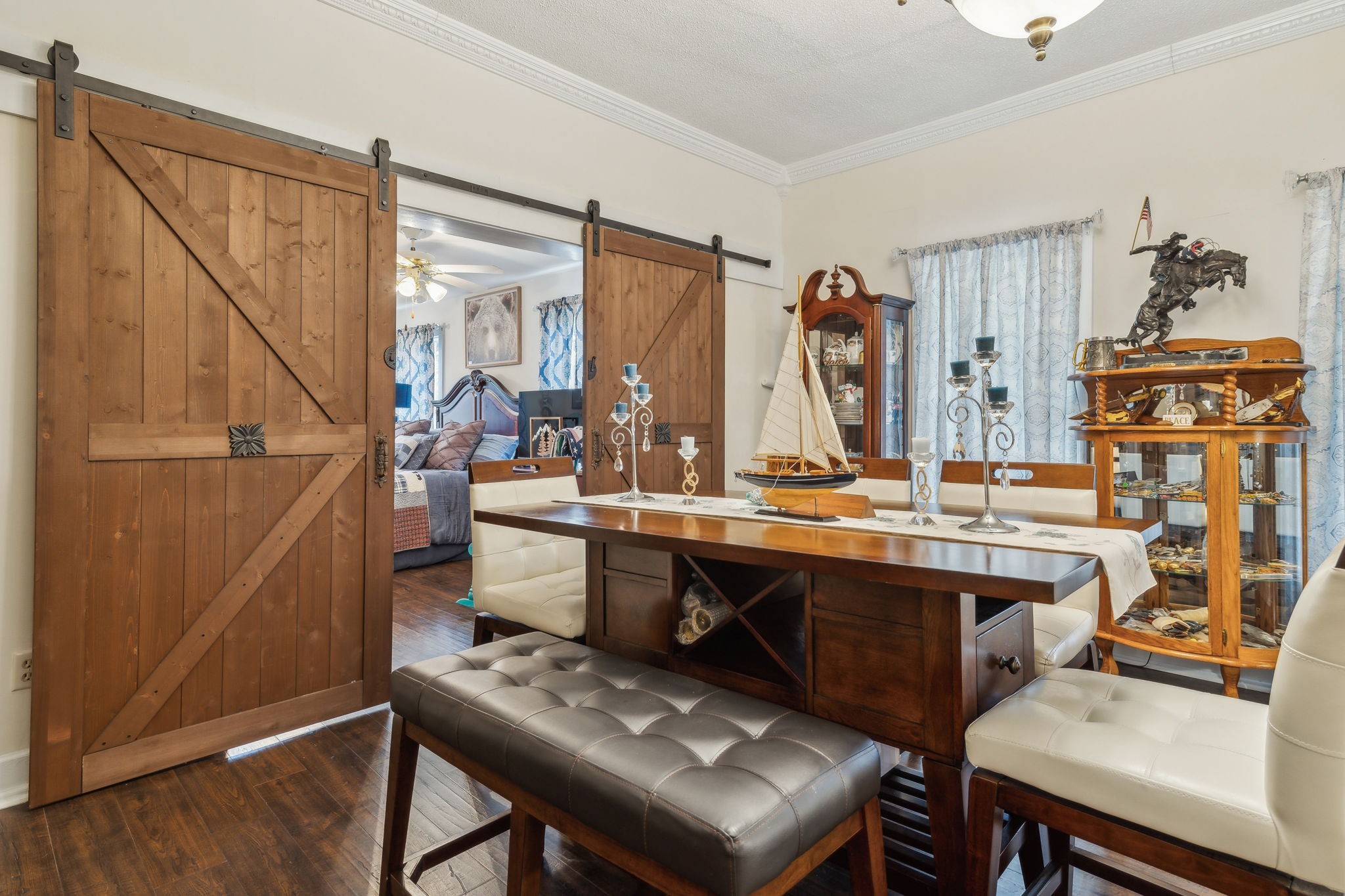 479 Elora Road Elora, TN 37328 - Photo 25 of 57 a room with furniture a desk and chair