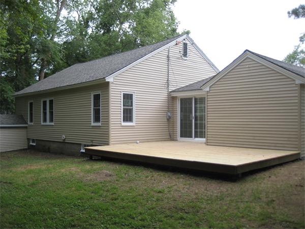 422 Waverley Road North Andover, MA 01845 - Photo 2 of 8 Gallery Image 2