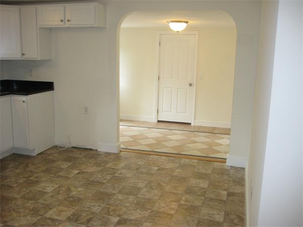 422 Waverley Road North Andover, MA 01845 - Photo 6 of 8 Gallery Image 6