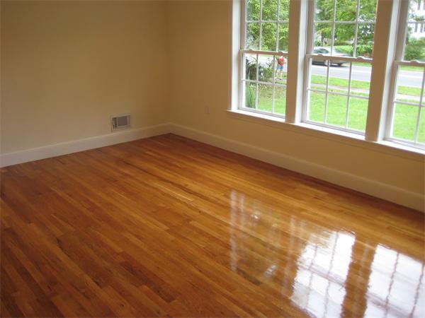 422 Waverley Road North Andover, MA 01845 - Photo 7 of 8 Gallery Image 7
