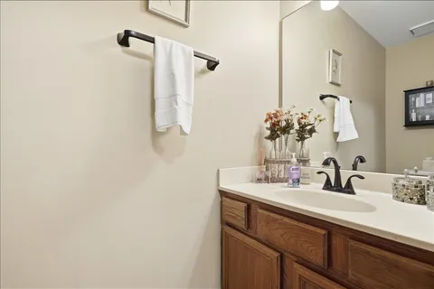 $399,900 | 7638 Mendocino Drive, Gurnee, IL 60031