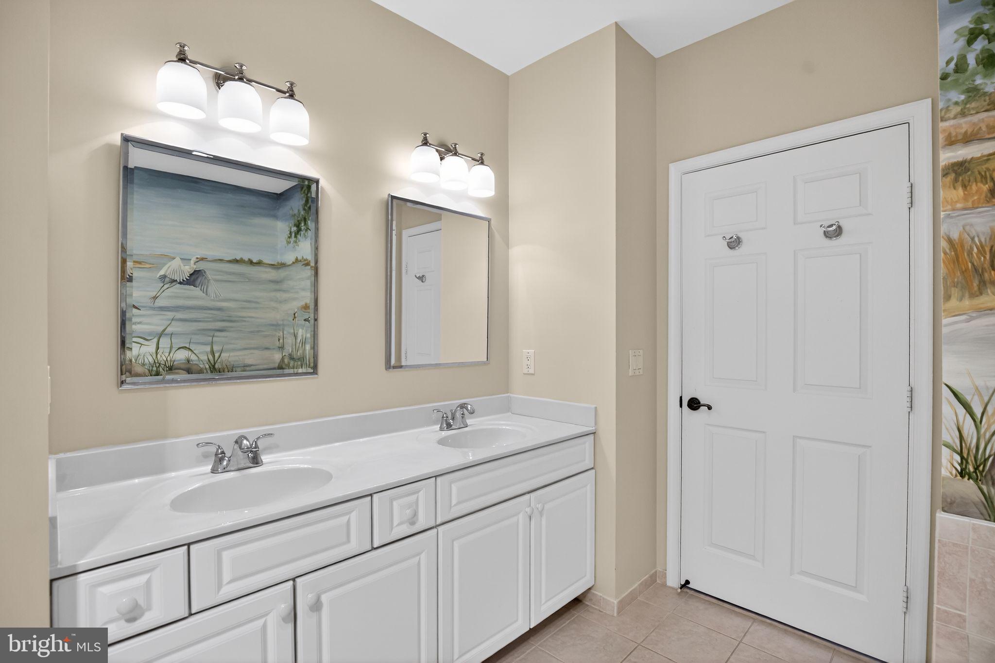 723 Runabout Loop, Unit 723 Solomons, MD 20688 - Photo 21 of 46 Dual vanity