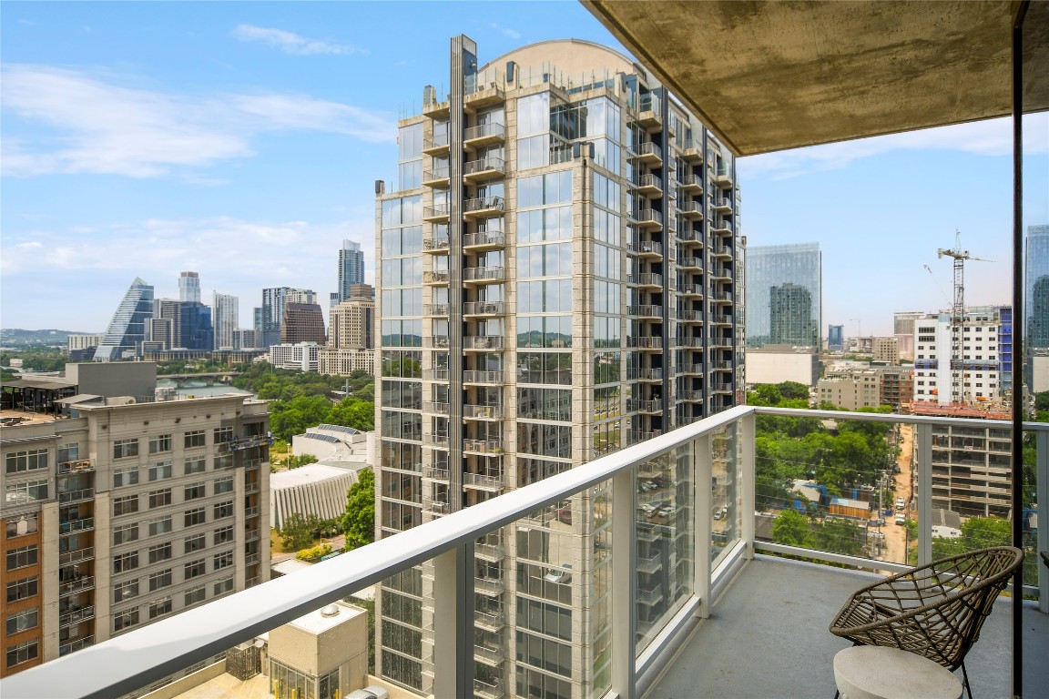 48 East Avenue, Unit 1701 Austin, TX 78701 - Photo 20 of 33 a view of a balcony with city view