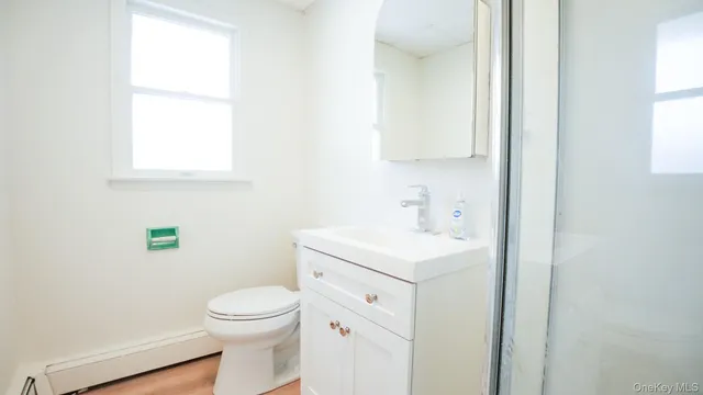 $4,500 | 5 Pearsall Place, Babylon, NY 11702