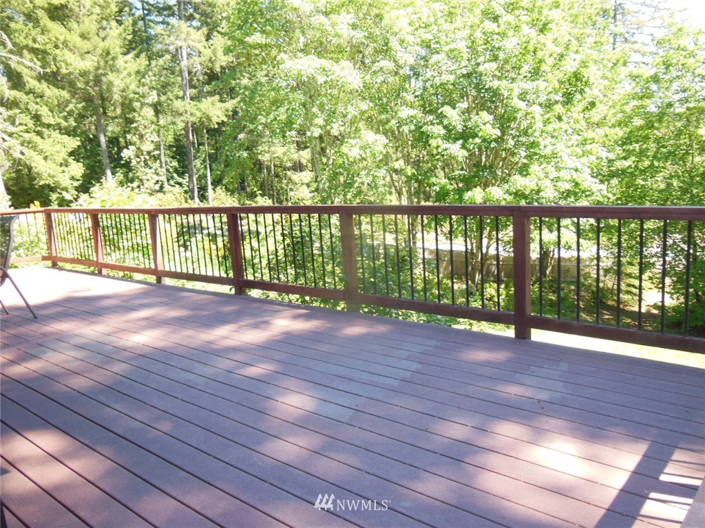15755 Fairview Lake Road Southwest Port Orchard, WA 98367 - Photo 4 of 25 Gallery Image 4
