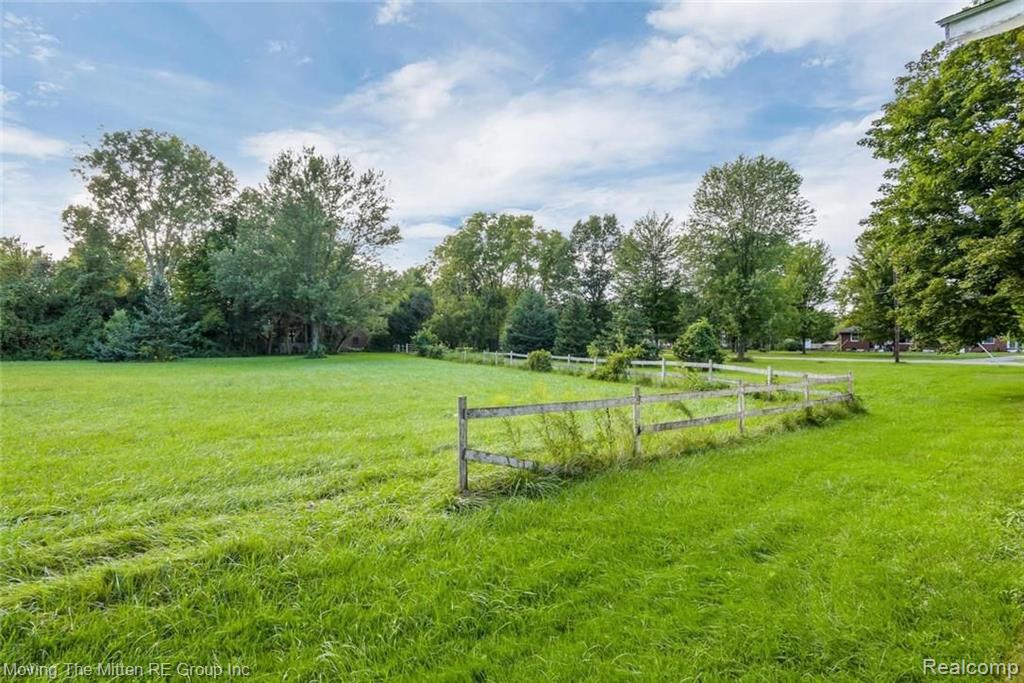 38431 Tyler Road Romulus, MI 48174 - Photo 9 of 15