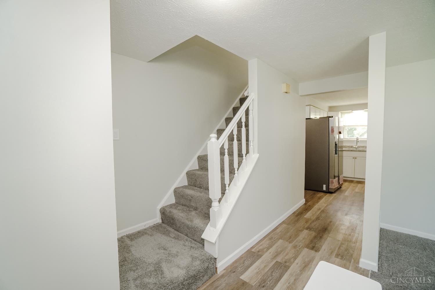 2949 North Bend Road Cincinnati, OH 45239 - Photo 3 of 31 Gallery Image 3