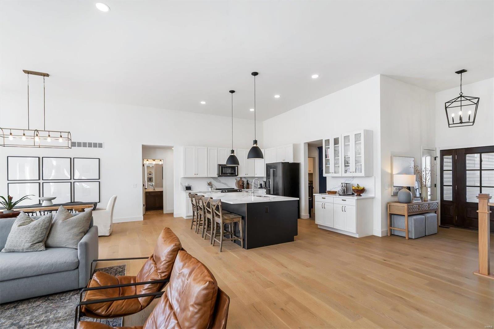 730 Andrew Ryan Lane Ballwin, MO 63021 - Photo 11 of 38