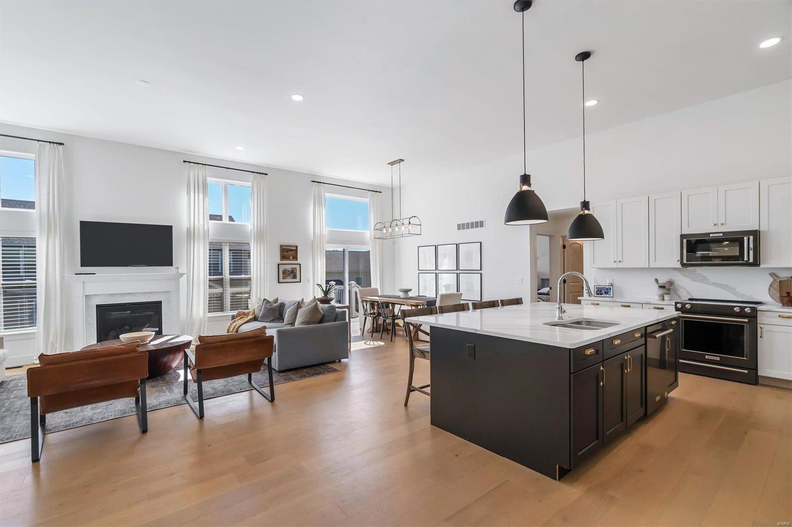 730 Andrew Ryan Lane Ballwin, MO 63021 - Photo 16 of 38