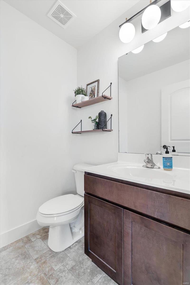 730 Andrew Ryan Lane Ballwin, MO 63021 - Photo 22 of 38