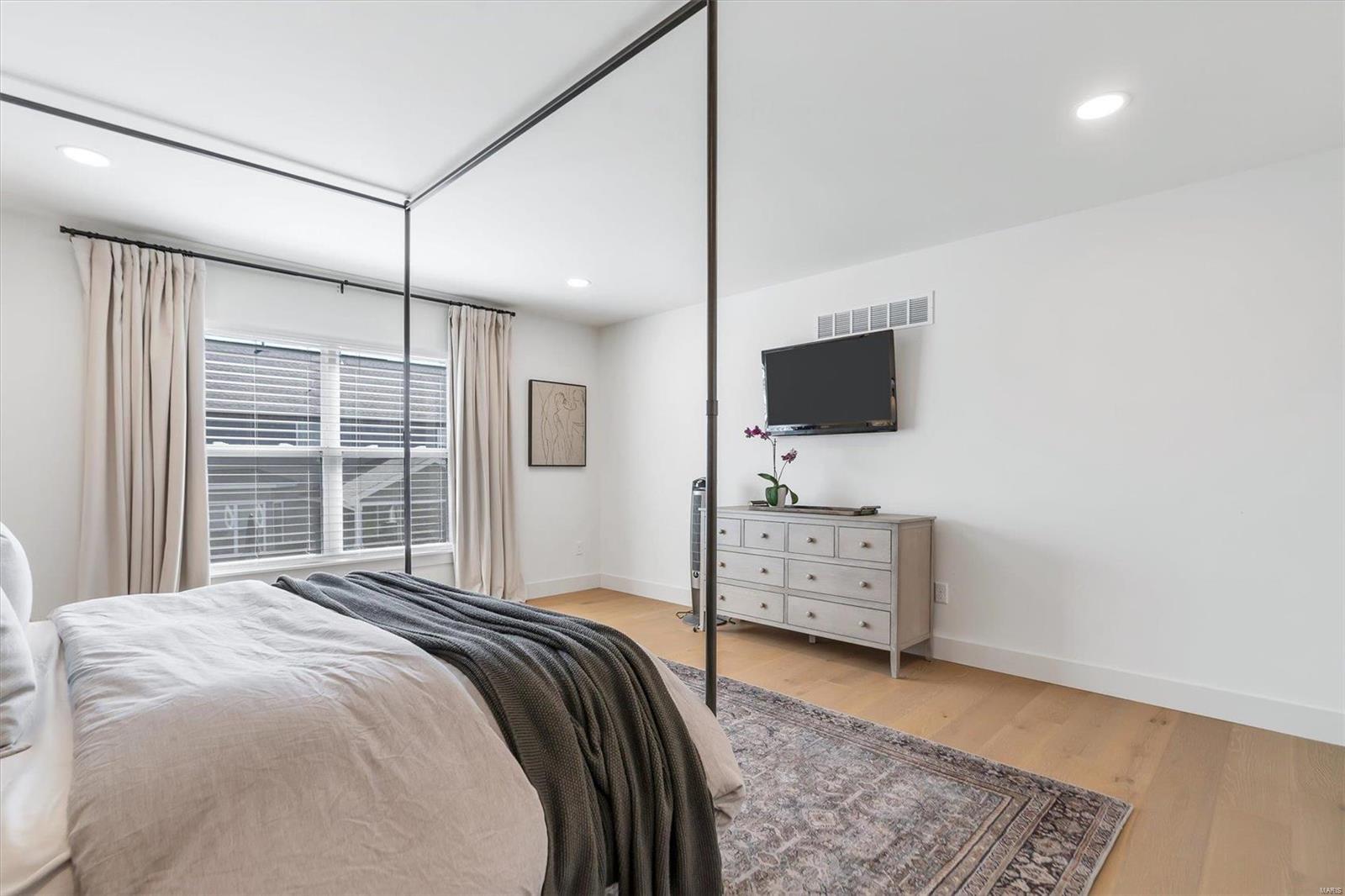 730 Andrew Ryan Lane Ballwin, MO 63021 - Photo 25 of 38