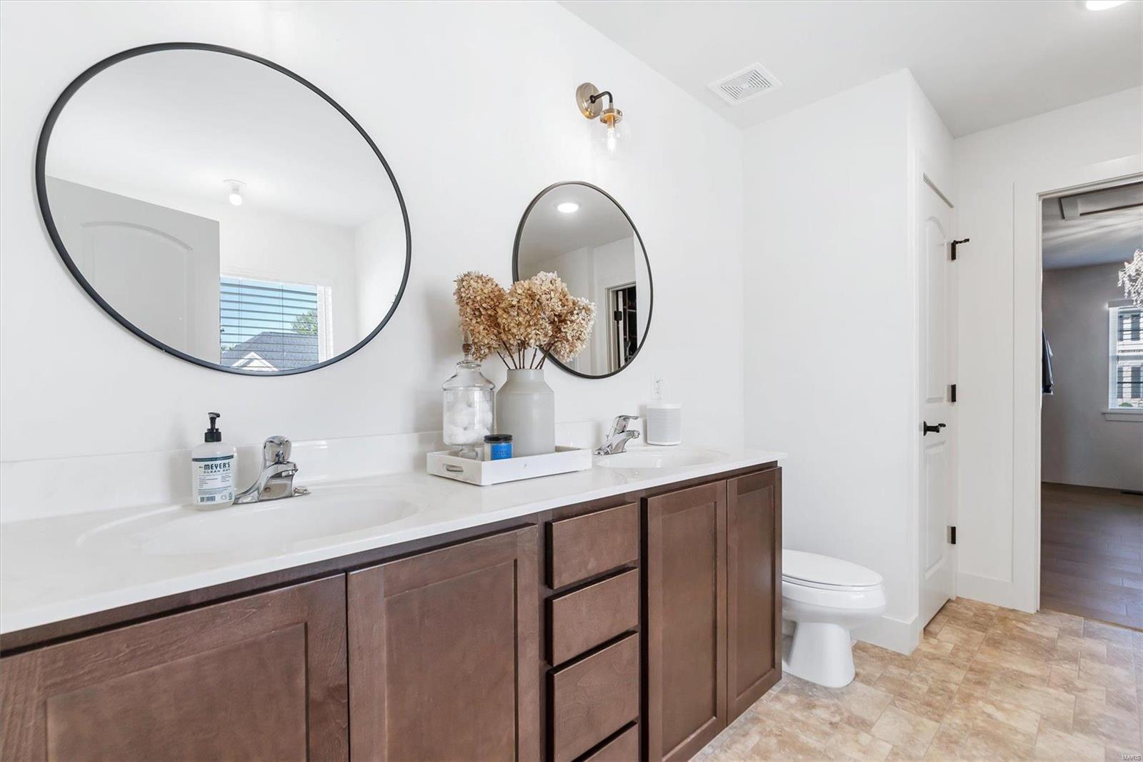 730 Andrew Ryan Lane Ballwin, MO 63021 - Photo 26 of 38