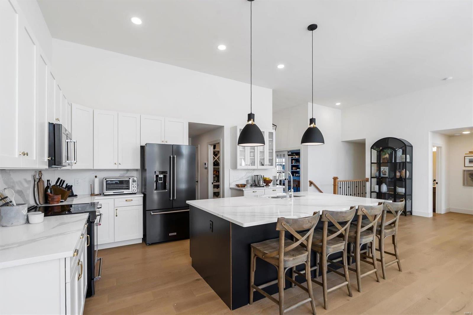 730 Andrew Ryan Lane Ballwin, MO 63021 - Photo 6 of 38