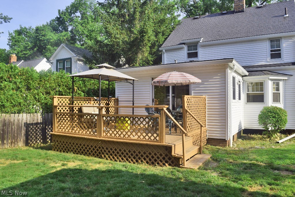 5132 Mayview Road Cleveland, OH 44124 - Photo 3 of 26