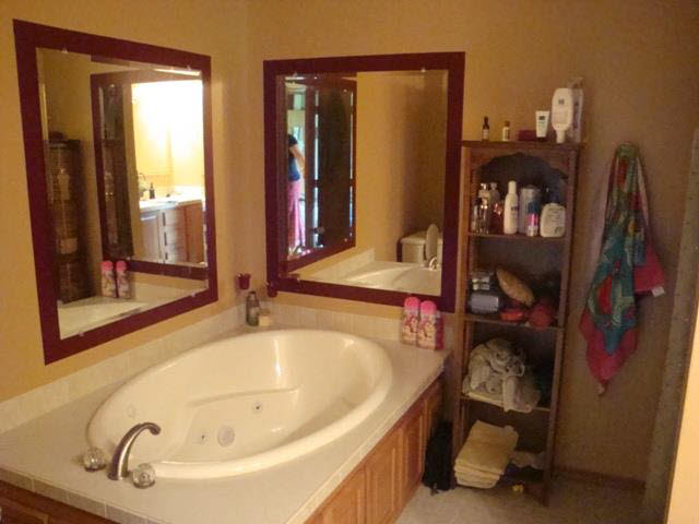 12382 James Carleton, MI 48117 - Photo 9 of 12 20368930-8.JPG