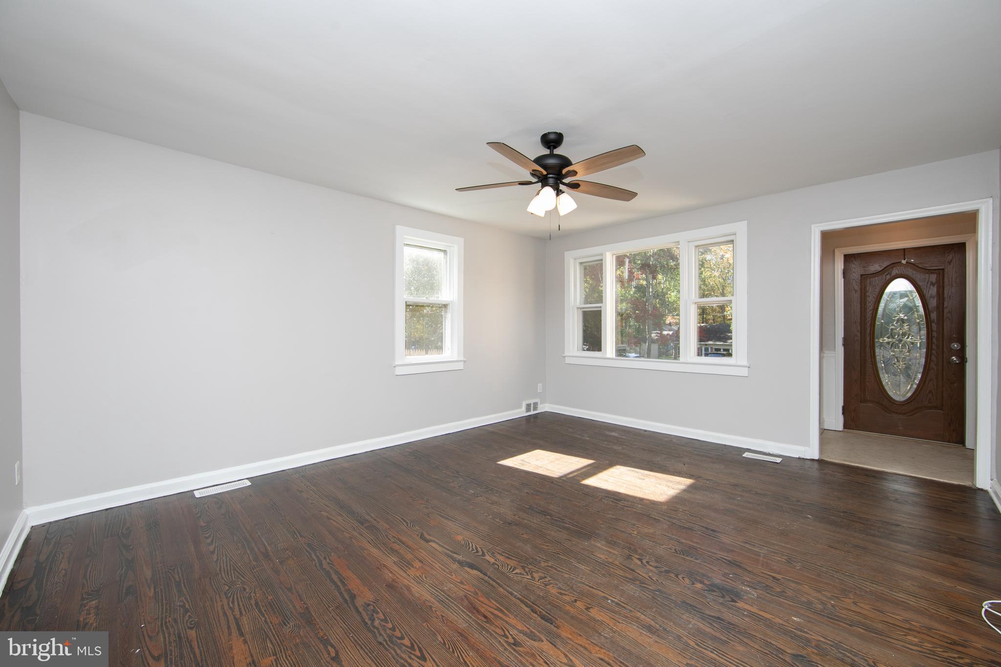 246 Oak Road Williamstown, NJ 08094 - Photo 6 of 35