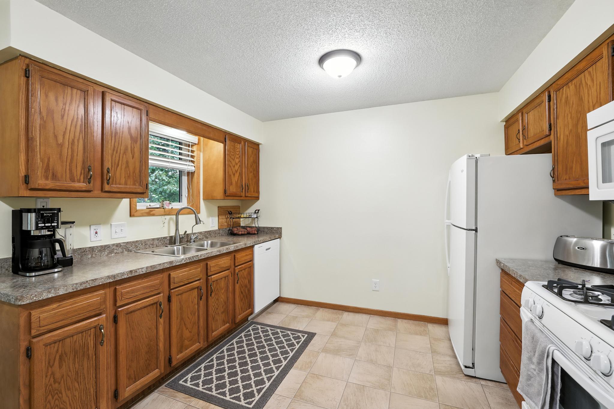 4650 Hampton Road Mound, MN 55364 - Photo 12 of 30