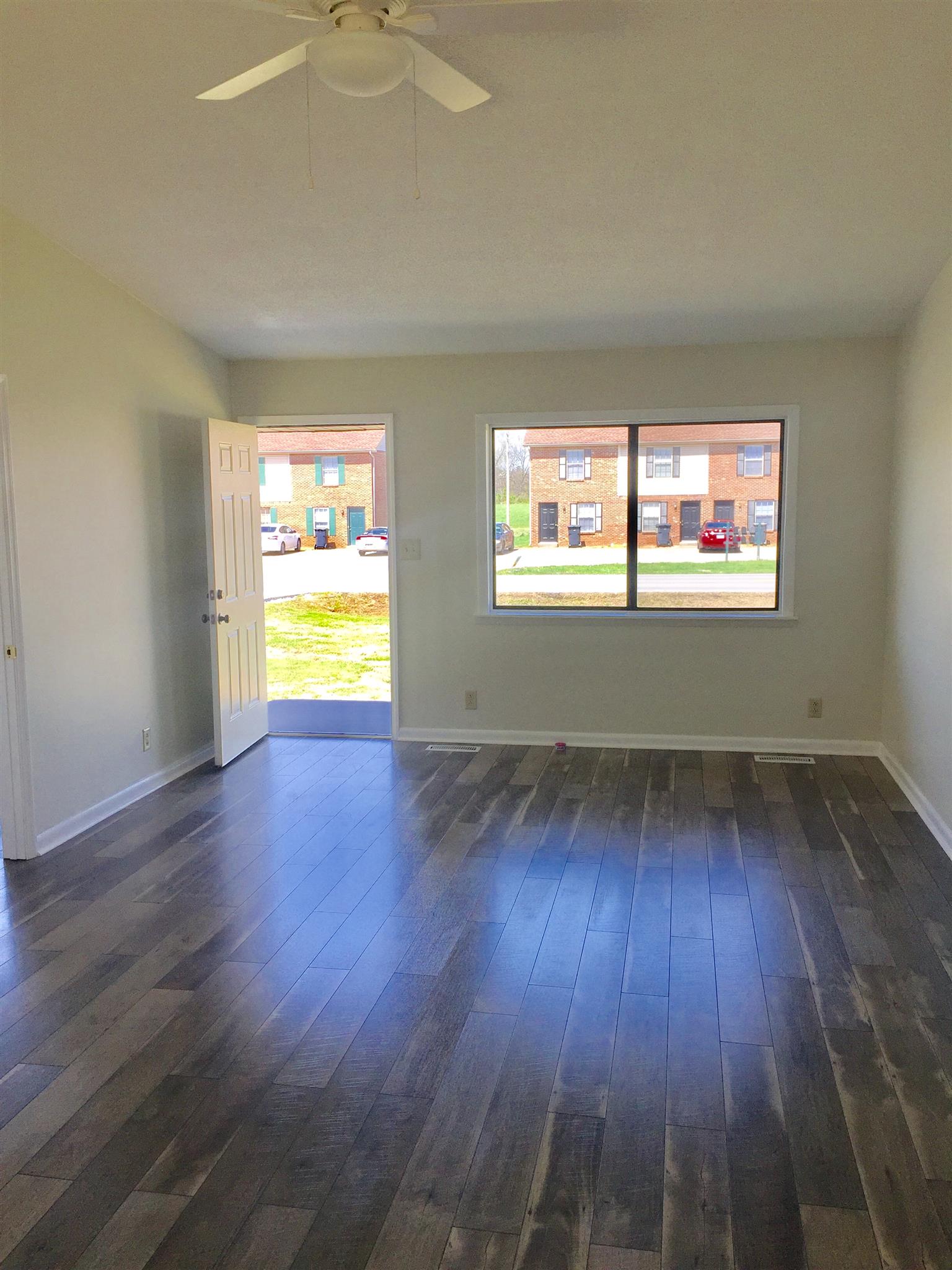 216 State Line Road Clarksville, TN 37042 - Photo 4 of 25