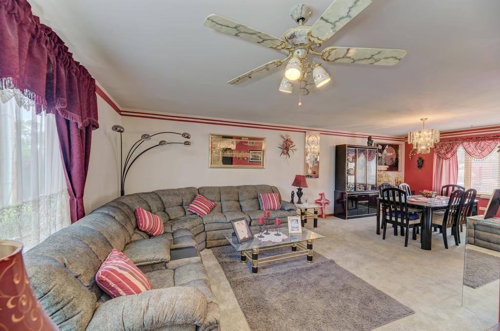 768 George Street Bensenville, IL 60106 - Photo 5 of 37