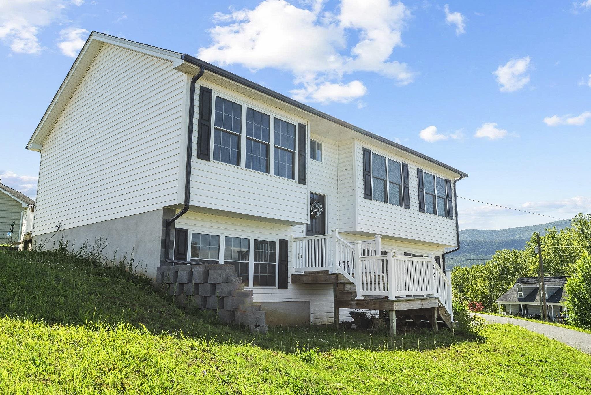 235 Locustdale Loop Shenandoah, VA 22849 - Photo 25 of 45