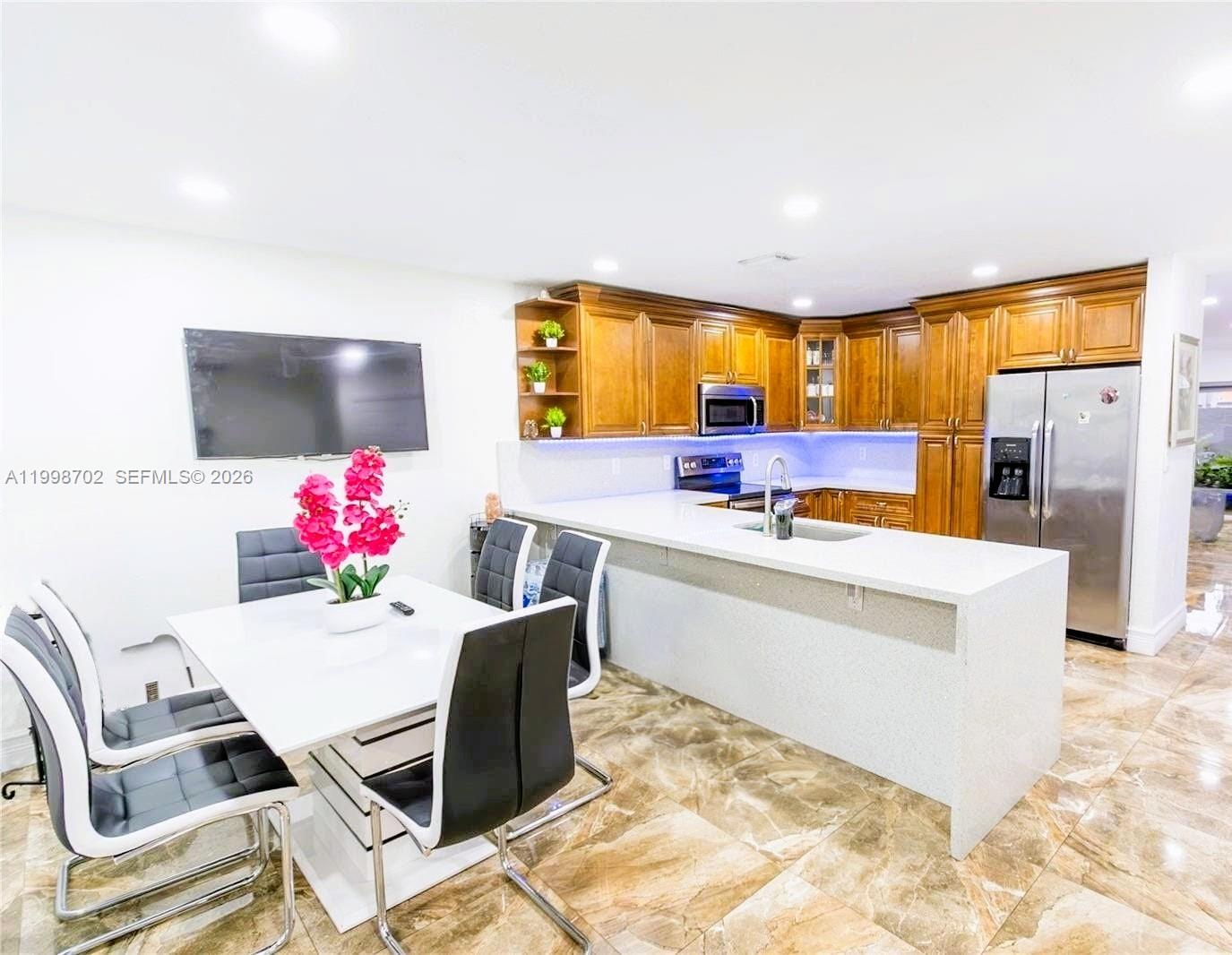 6217 Southwest 128th Place Miami, FL 33183 - Photo 19 of 47