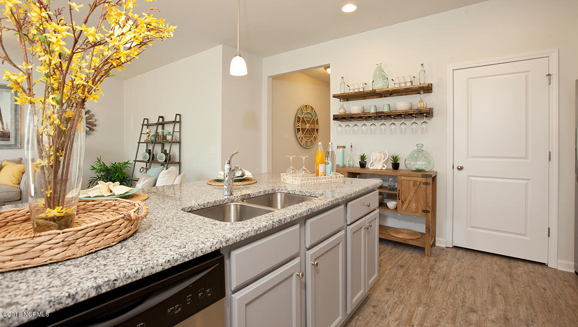 116 Farmhouse Road, Unit LOT #29 Castle Hayne, NC 28429 - Photo 14 of 16 Kitchen