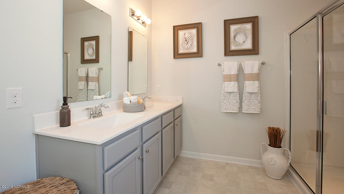 116 Farmhouse Road, Unit LOT #29 Castle Hayne, NC 28429 - Photo 8 of 16 Owners Bath