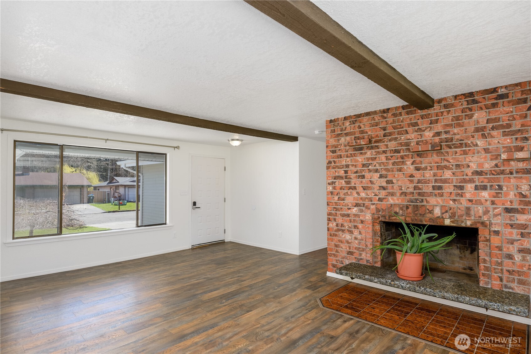 3916 Nygren Place Port Angeles, WA 98362 - Photo 7 of 28