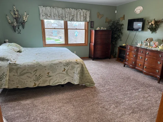 $749,900 | W360S10139 Markham Road, Eagle, WI 53119