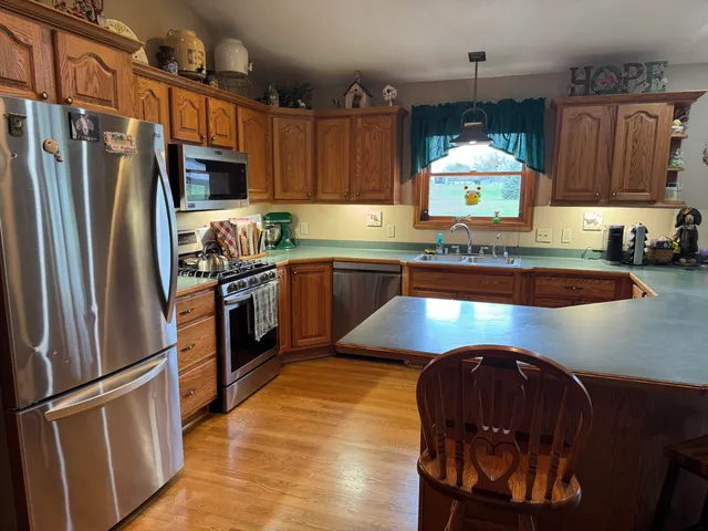 $749,900 | W360S10139 Markham Road, Eagle, WI 53119