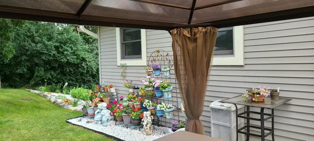 $749,900 | W360S10139 Markham Road, Eagle, WI 53119