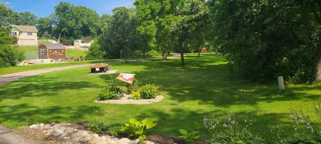 $749,900 | W360S10139 Markham Road, Eagle, WI 53119