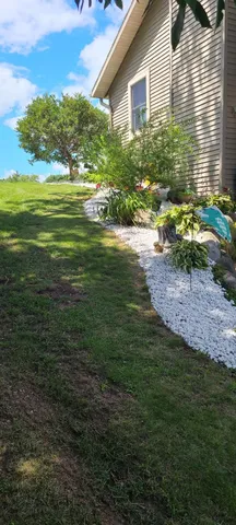 $749,900 | W360S10139 Markham Road, Eagle, WI 53119