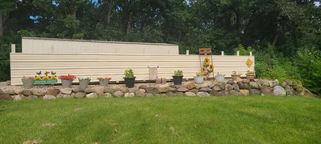 $749,900 | W360S10139 Markham Road, Eagle, WI 53119