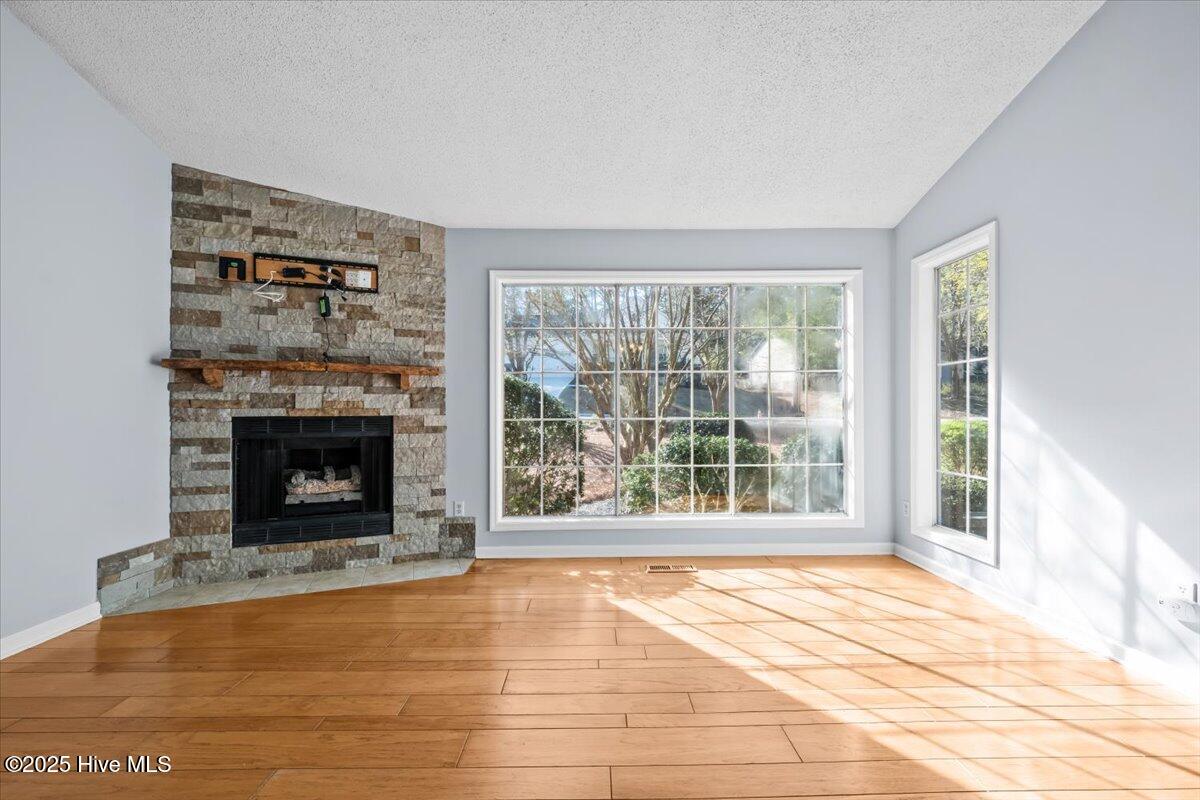 405 Spring Lake Drive Pinehurst, NC 28374 - Photo 3 of 35 Living room