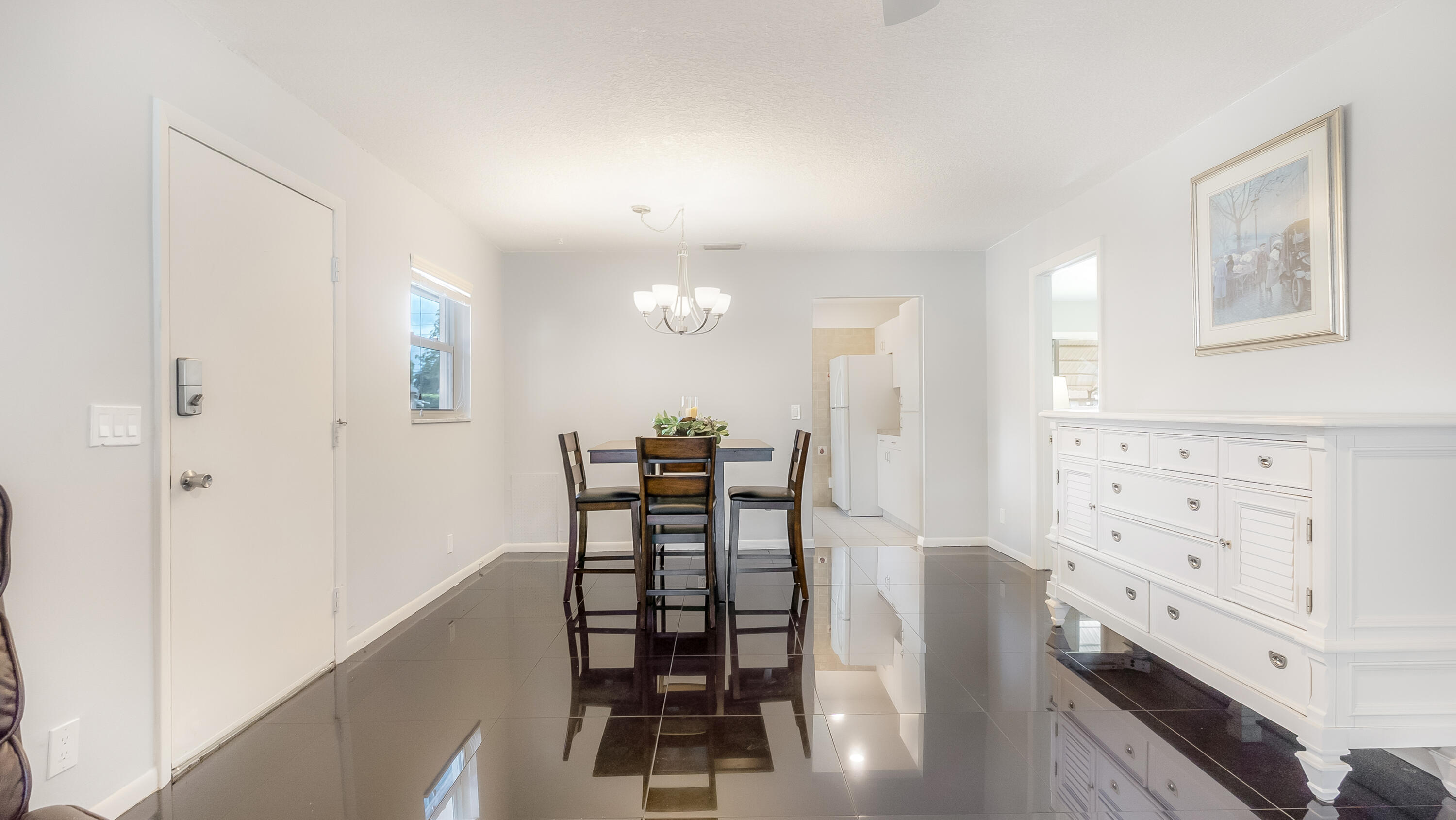 131 Mockingbird Lane Delray Beach, FL 33445 - Photo 5 of 29 Dining Room