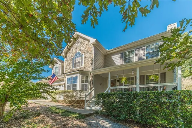 $365,000 | 962 Cove Lake Court Southeast, Lawrenceville, GA 30045