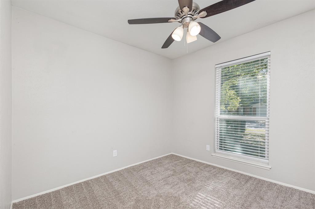 733 Rolling Ridge Drive Allen, TX 75002 - Photo 13 of 17