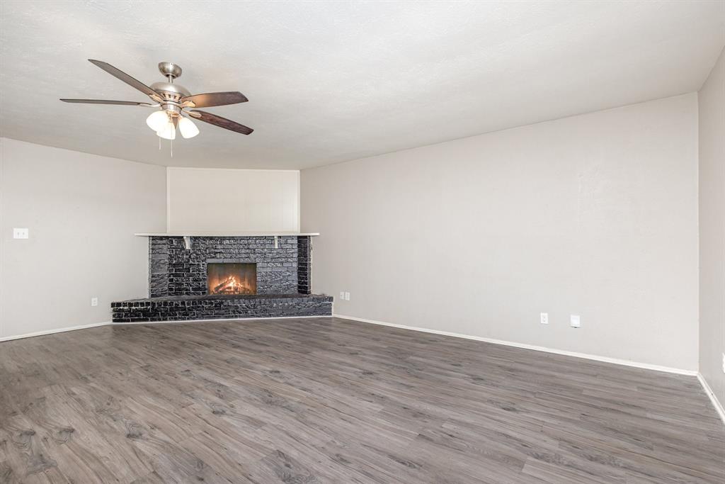 733 Rolling Ridge Drive Allen, TX 75002 - Photo 7 of 17