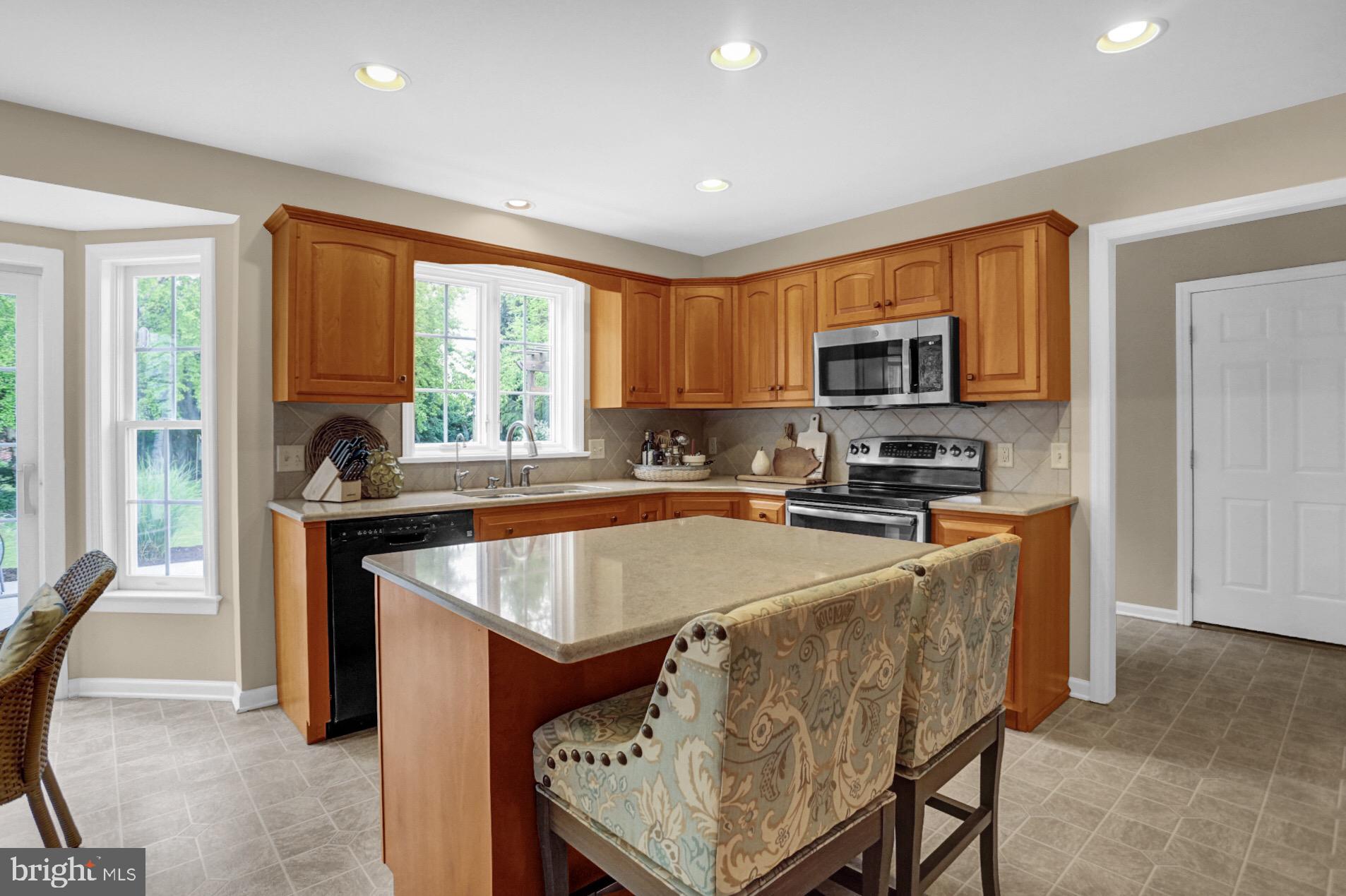 8 Field Lane Lititz, PA 17543 - Photo 15 of 42