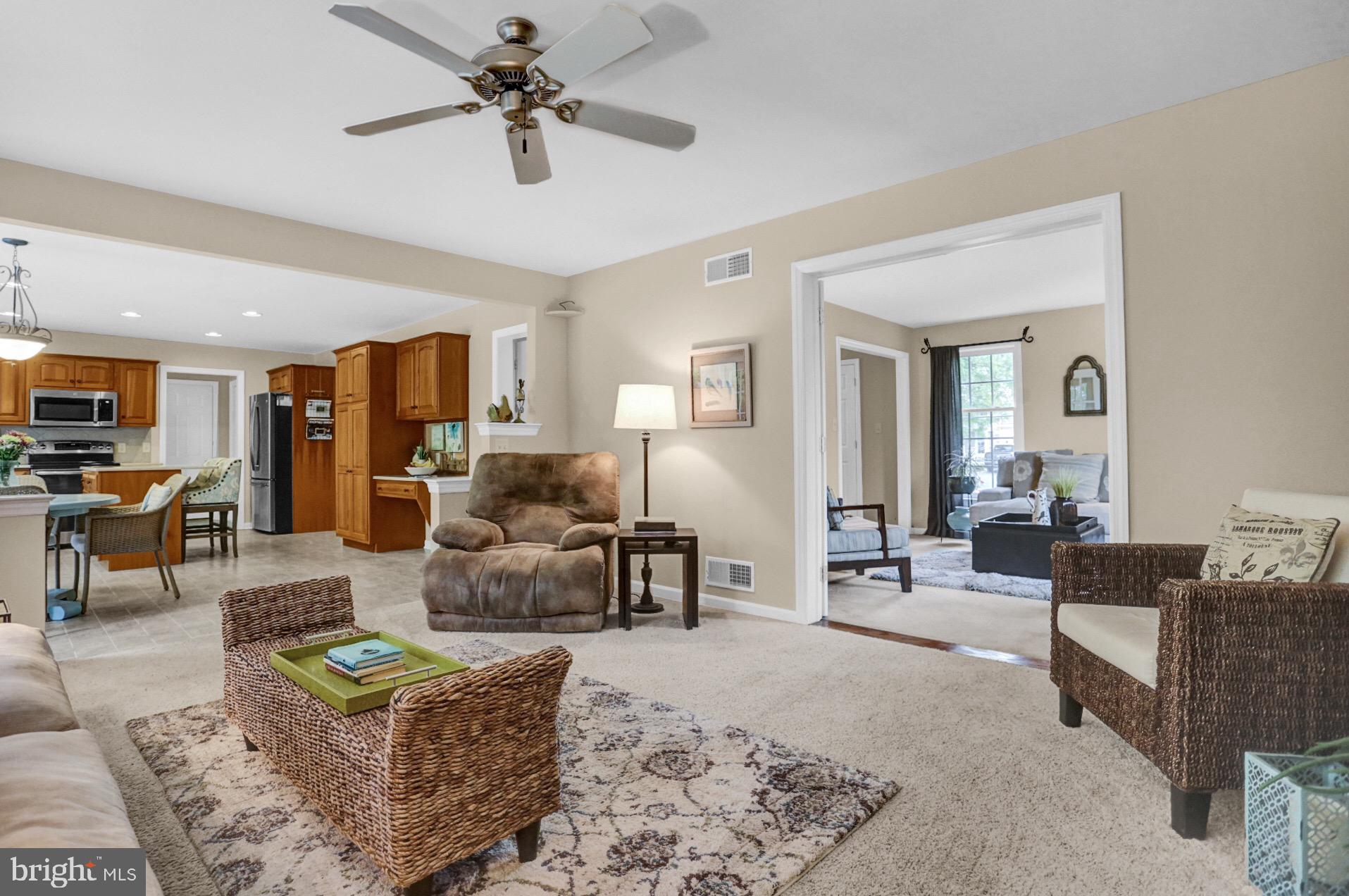 8 Field Lane Lititz, PA 17543 - Photo 10 of 42