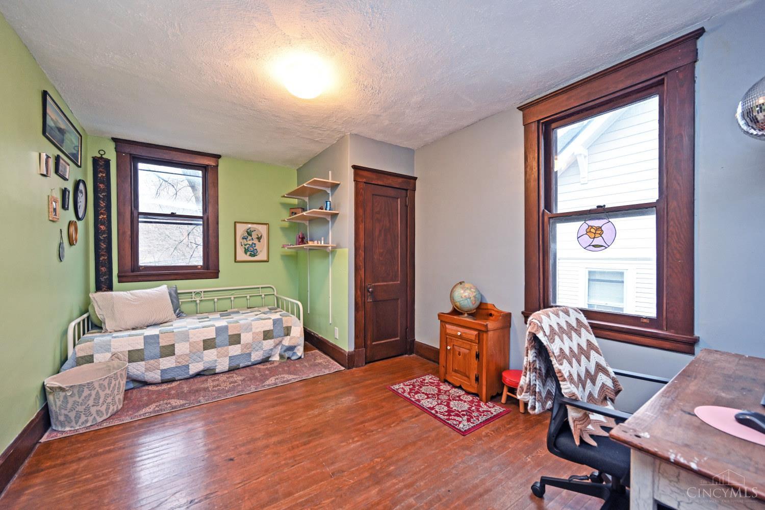 2240 Ravine Street Cincinnati, OH 45219 - Photo 25 of 33 Gallery Image 25