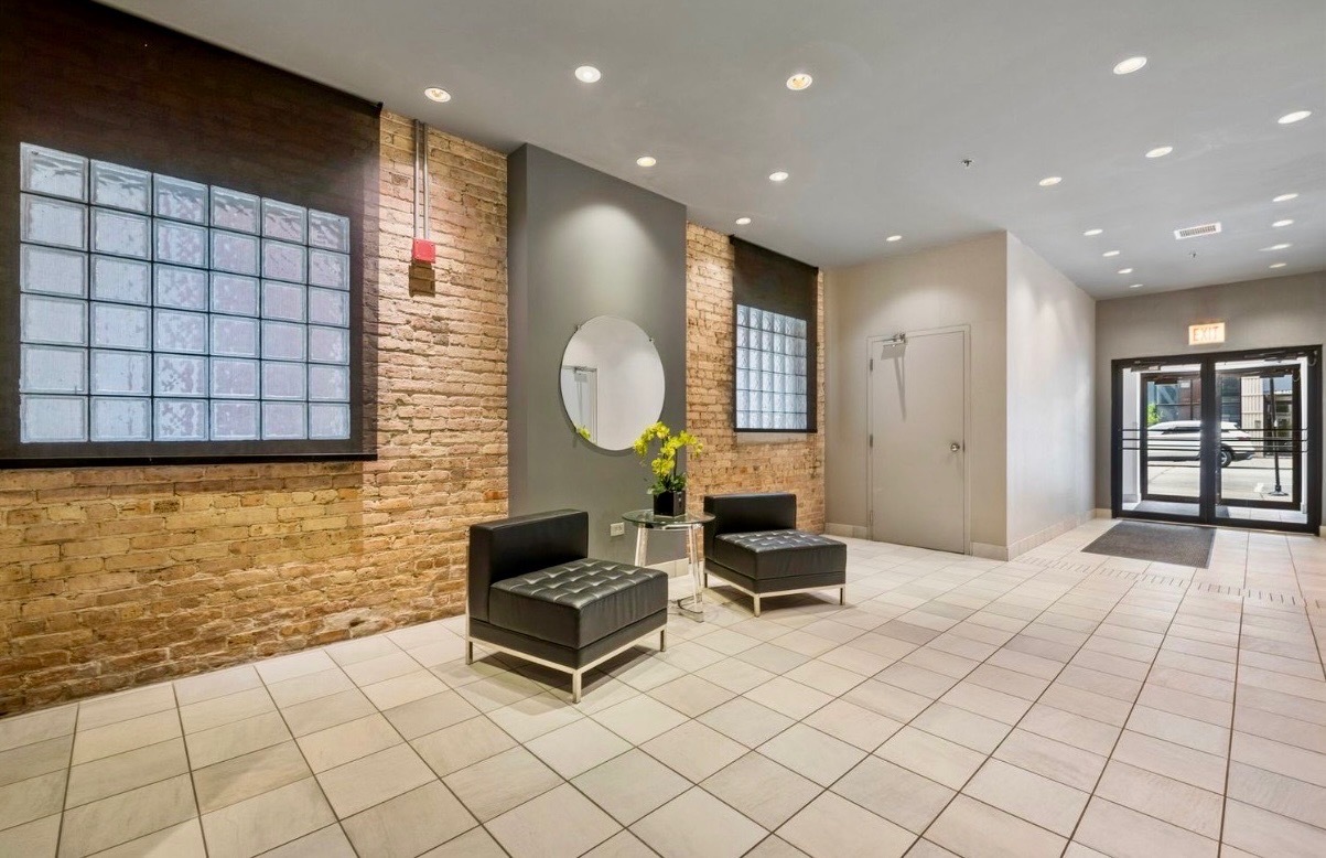 843 West Adams Street, Unit 506 Chicago, IL 60607 - Photo 2 of 13