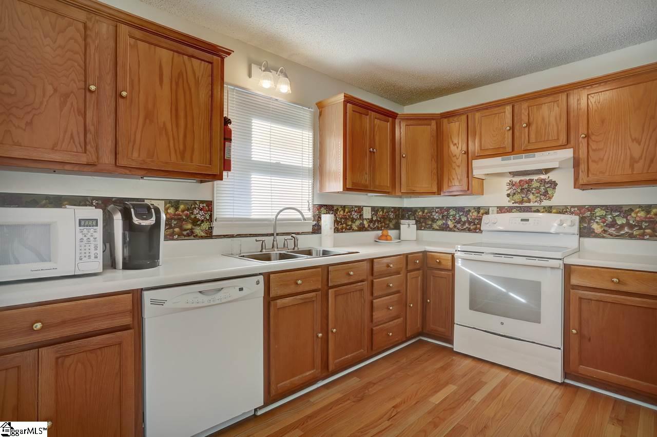 53 Pecan Lane Fountain Inn, SC 29644 - Photo 5 of 21 Gallery Image 5
